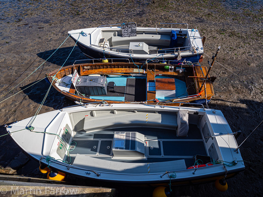 9292364 
 OLYMPUS DIGITAL CAMERA 
 Keywords: Cornwall, Liskeard, Looe, autumn, beach, boats, coast, sun