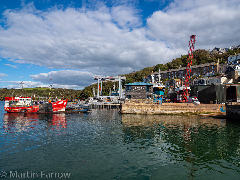 9292442 
 OLYMPUS DIGITAL CAMERA 
 Keywords: Cornwall, Fowey, Liskeard, Polruan, autumn, boats, coast, estury, river, sea, shore, village, water